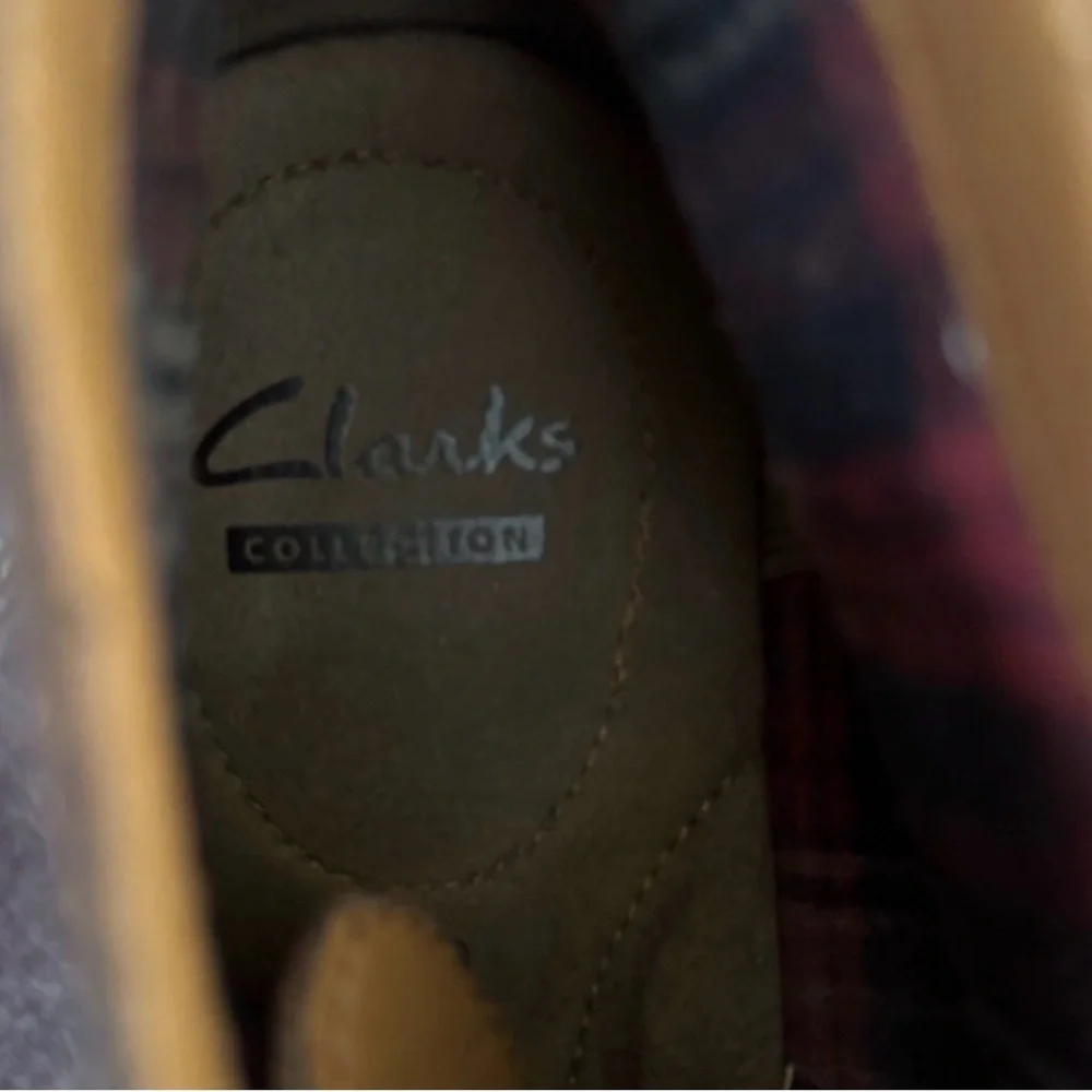 Clarks Collection Brown Leather Chukka Ankle Boots Size 10 Rustic Plaid Lined